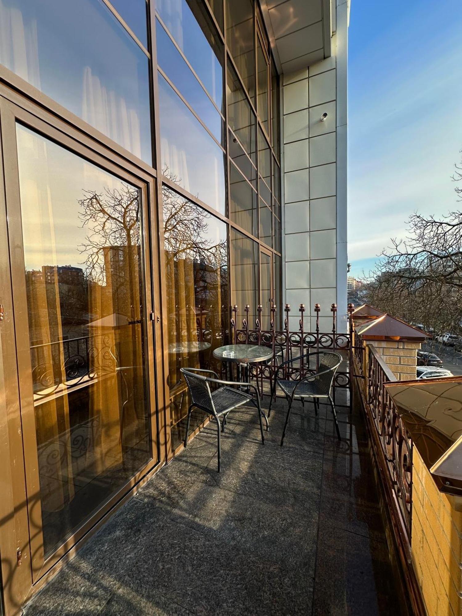 Hotel Atmosphere Poltava Rum bild