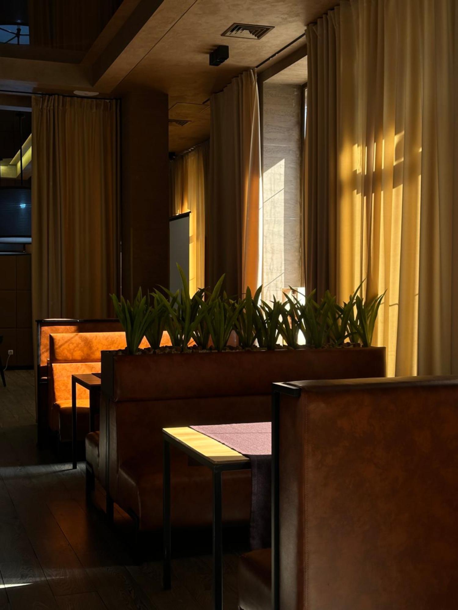Hotel Atmosphere Poltava Exteriör bild