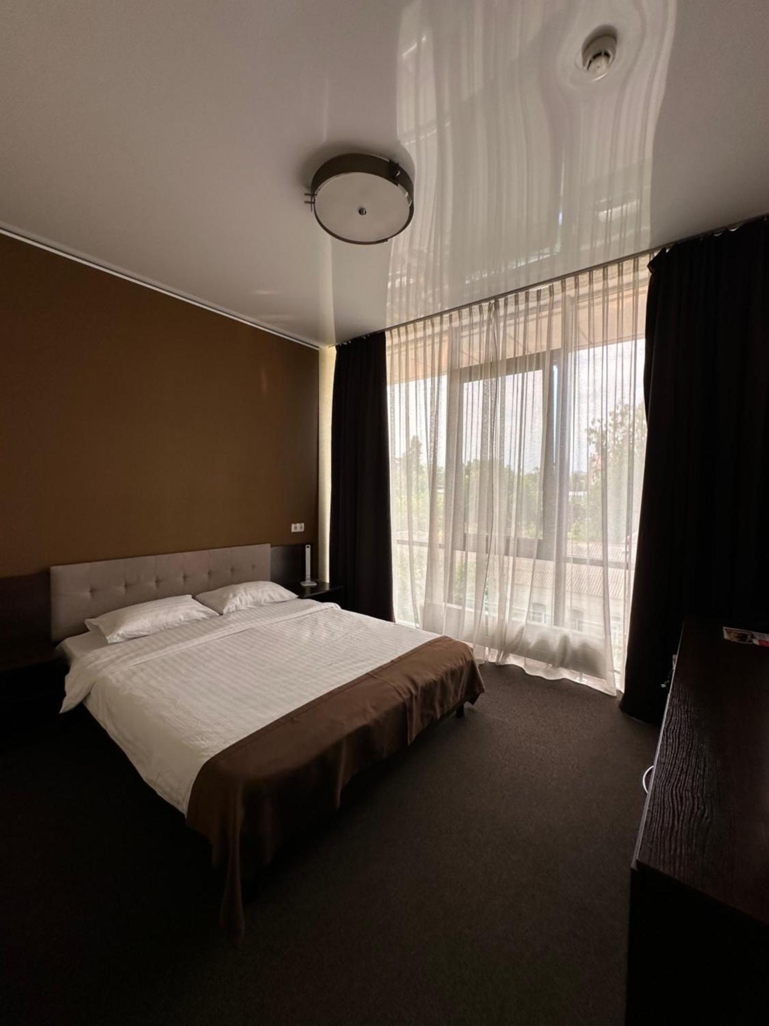Hotel Atmosphere Poltava Exteriör bild