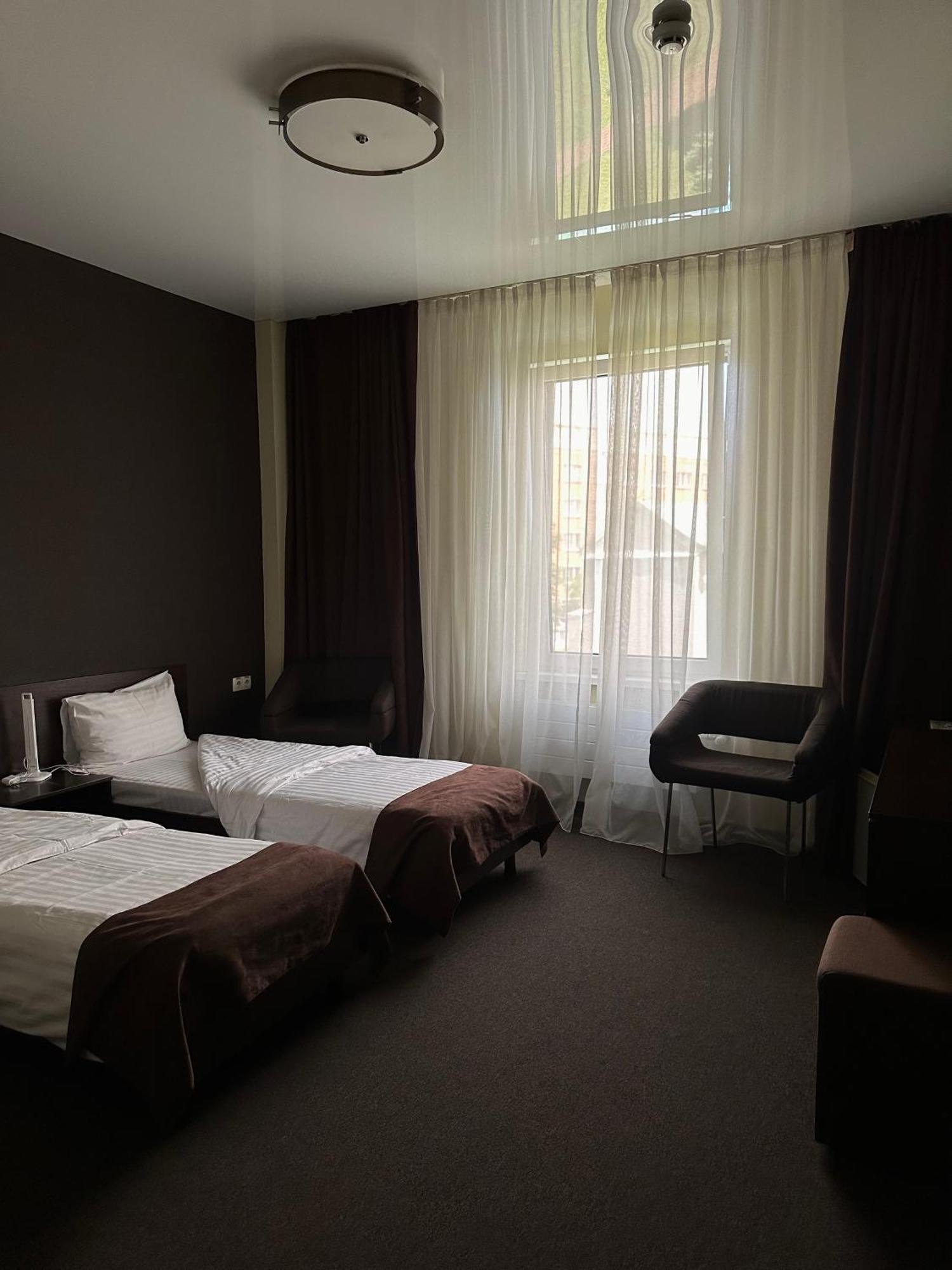 Hotel Atmosphere Poltava Exteriör bild